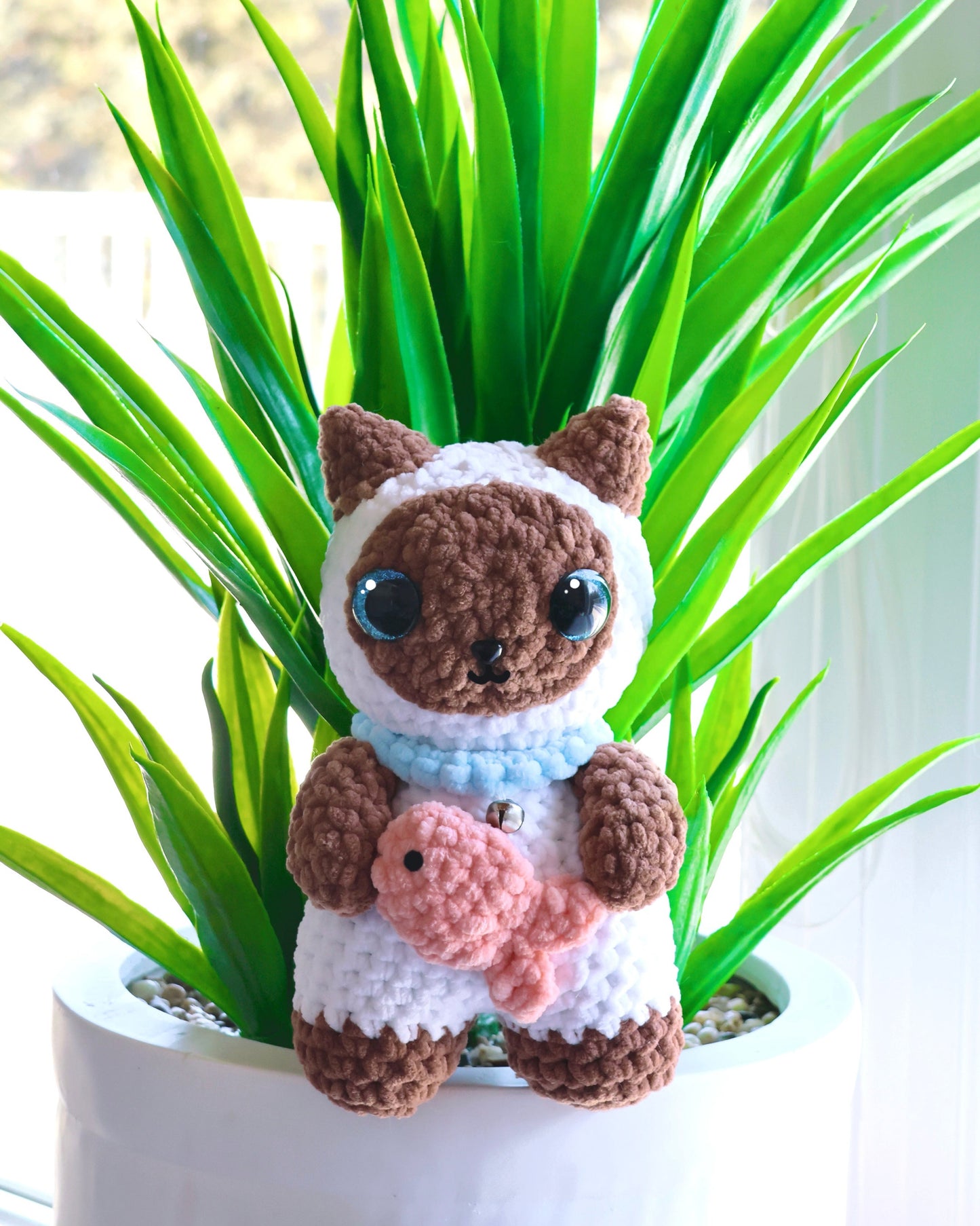 Crochet Pattern Siamese Cat with Fish