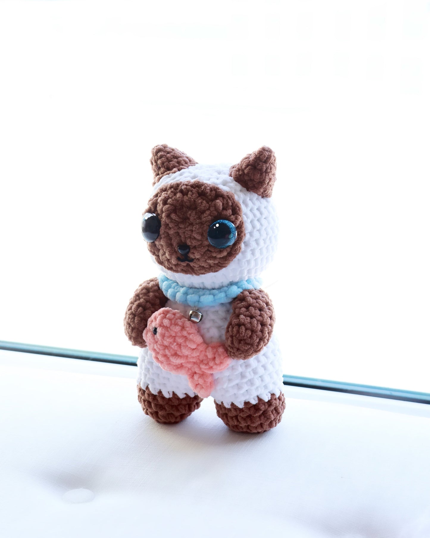 Crochet Pattern Siamese Cat with Fish