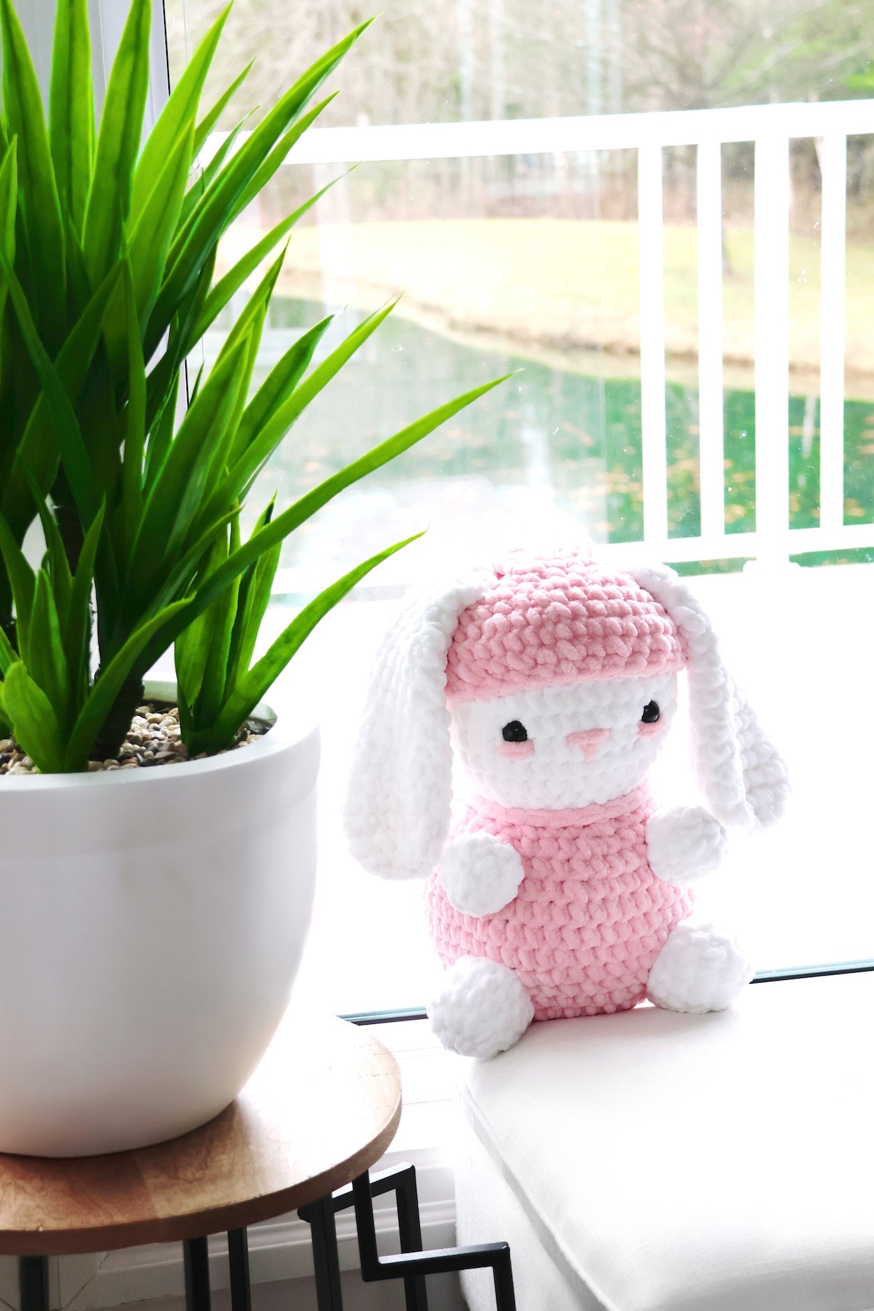 Crochet Pattern Bunny with Hat (Jumbo)